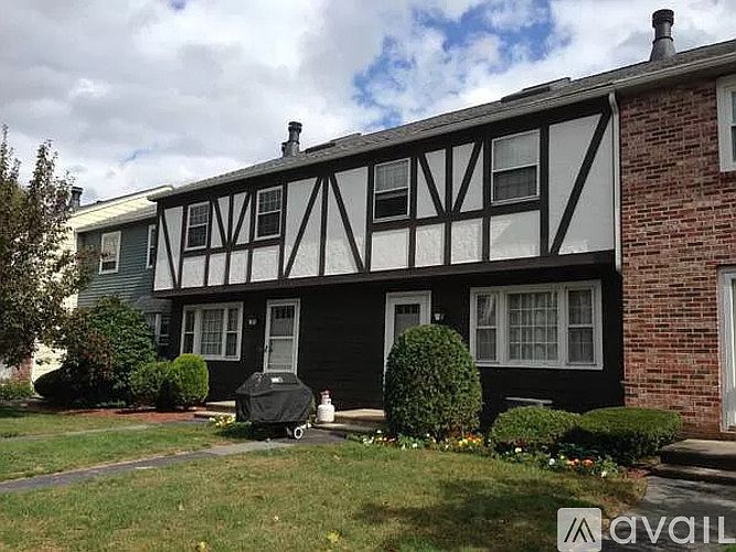 1st image of 86 Prescott Dr #86
