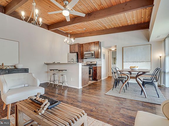 4th image of 4903 Americana Dr APT 208