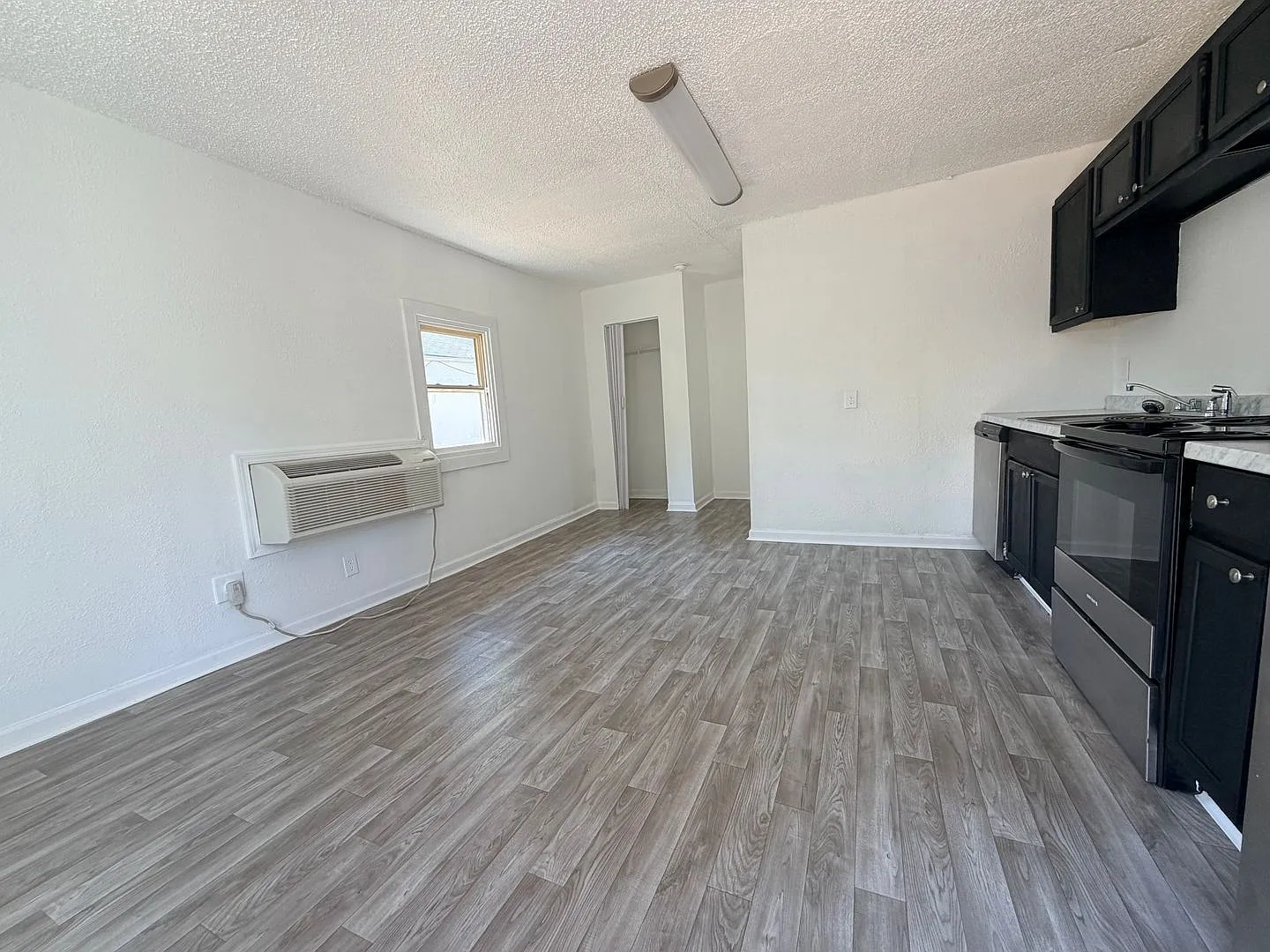 520 S Scenic # 102 — Photo 2