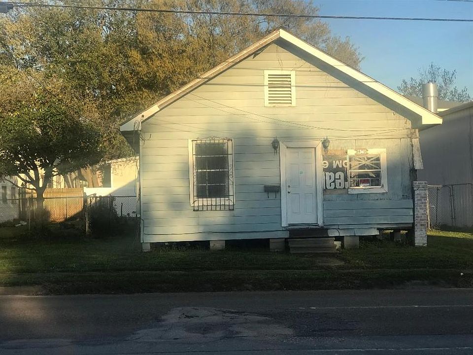 1st image of 1340 N Durham Dr