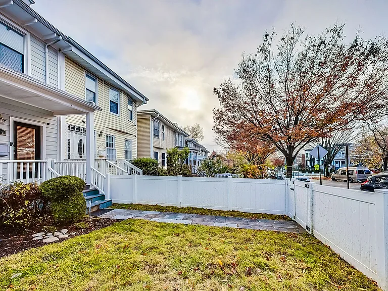 5415 Illinois Ave NW — Photo 41