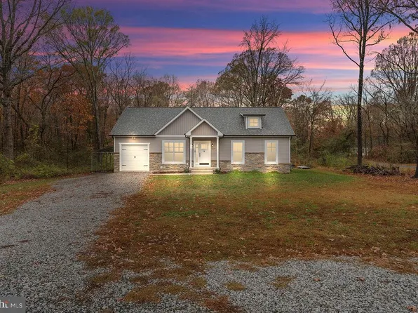 7264 Macedonia Rd, Woodford, VA 22580