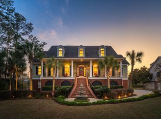 1401 Pointe Bluff Ct, Mount Pleasant, SC 29466
