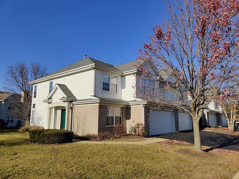 1967 Waverly Way, exterior