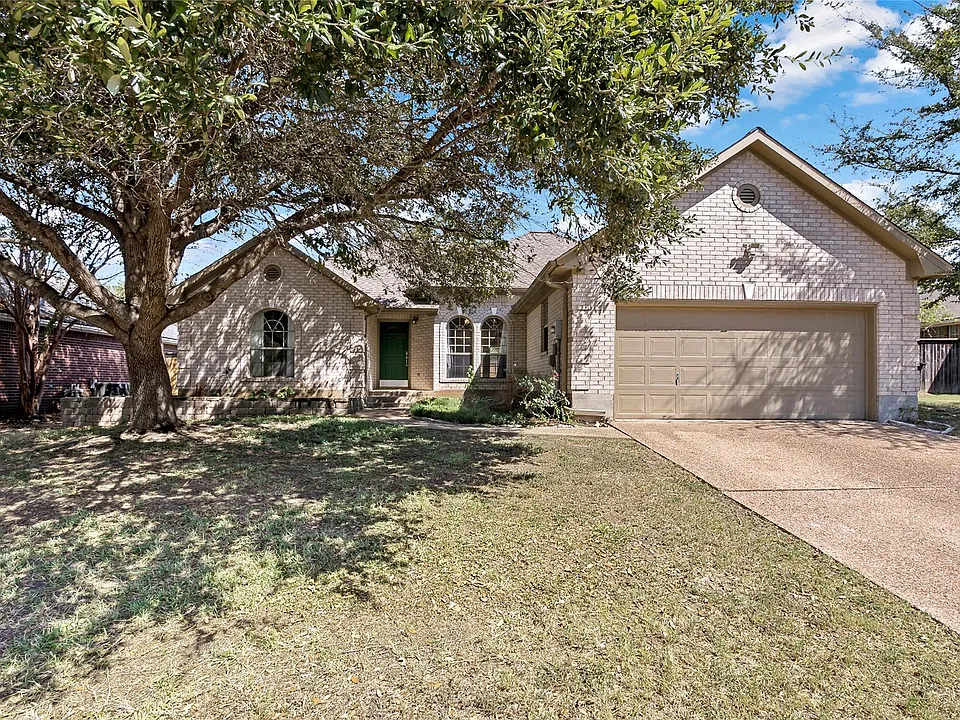 2920 Mirrormere Cir