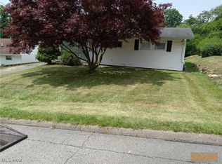 141 Hutchinson Dr, Saint Clairsville, OH