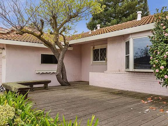 3rd image of 6448 Canterbury Ct