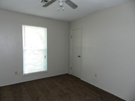 5th image of 4536 NE Highlander Cir