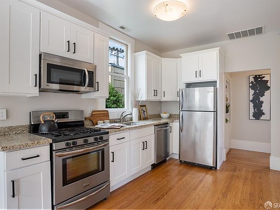 3rd image of 1877 Greenwich St