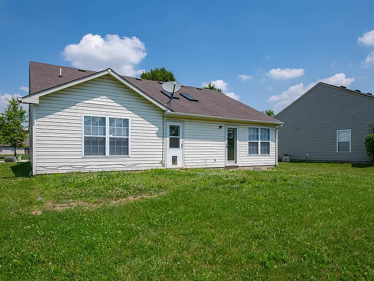9661 Trail Dr — Photo 20