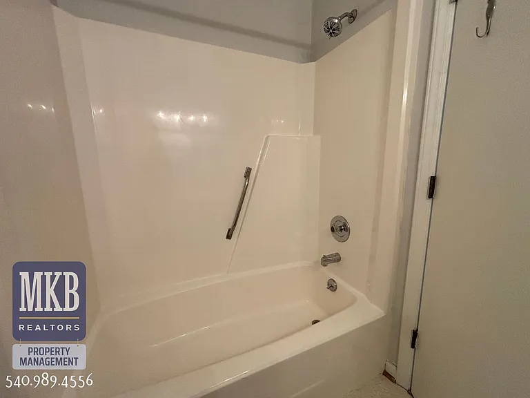 2527 Gatehouse Ln — Photo 27