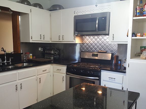 2nd image of 324 W Church St