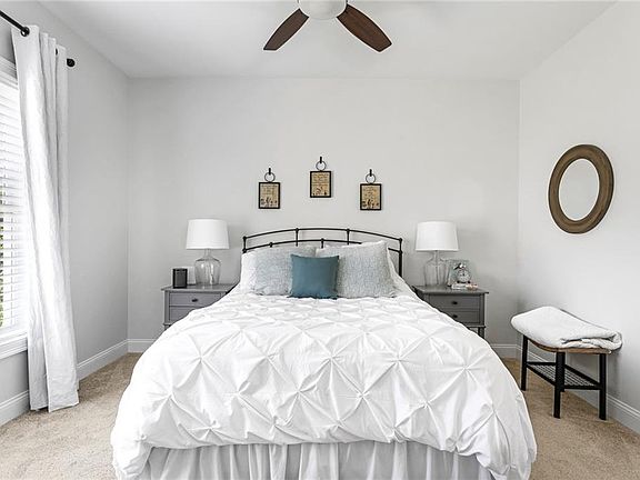 3rd image of 100 Burton St #8