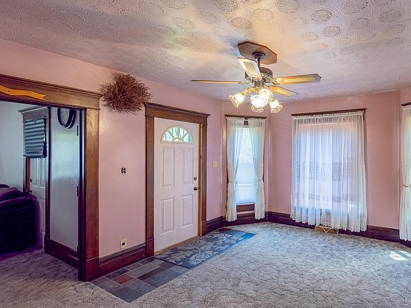 3rd image of 31 Prospect St