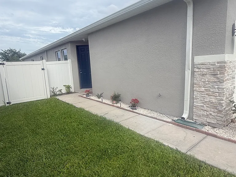 1435 Tawny Ridge Rd #1 — Photo 1