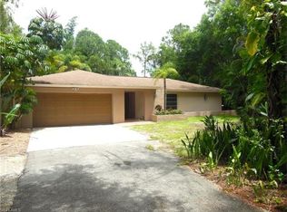 7065 Bottlebrush Ln, Naples, FL 34109