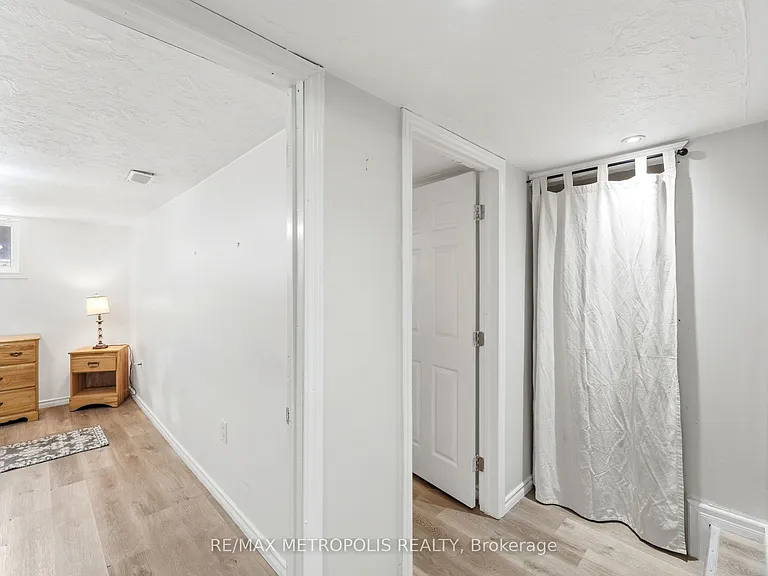 56 Charing Cross St #MAIN BSMT — Photo 21