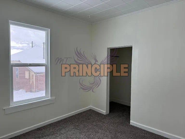 117 W Pearl St — Photo 5