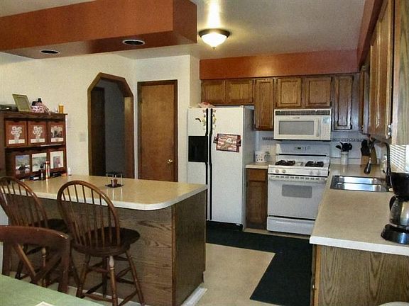 5th image of 6424 Monda Ave
