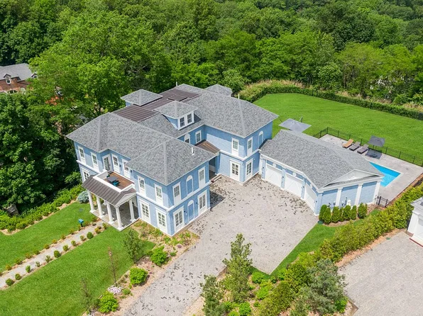 5310 Grosvenor Ave, Bronx, NY 10471