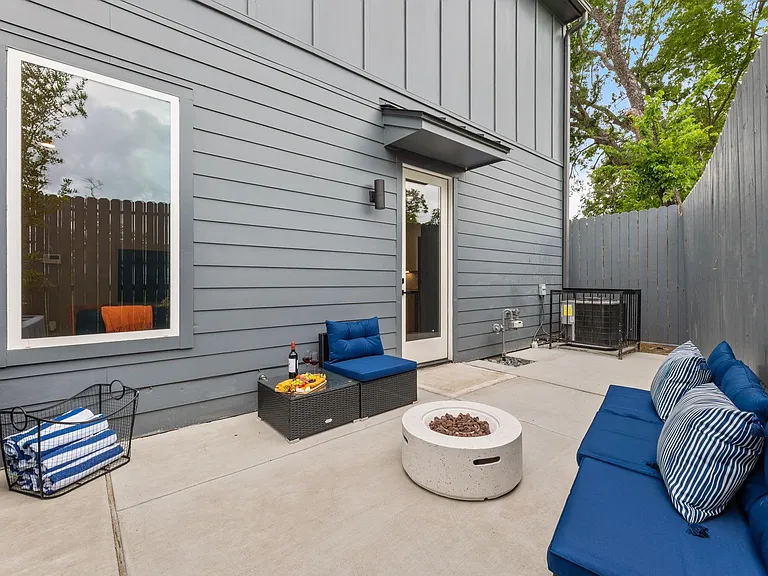 515 Altic St — Photo 25