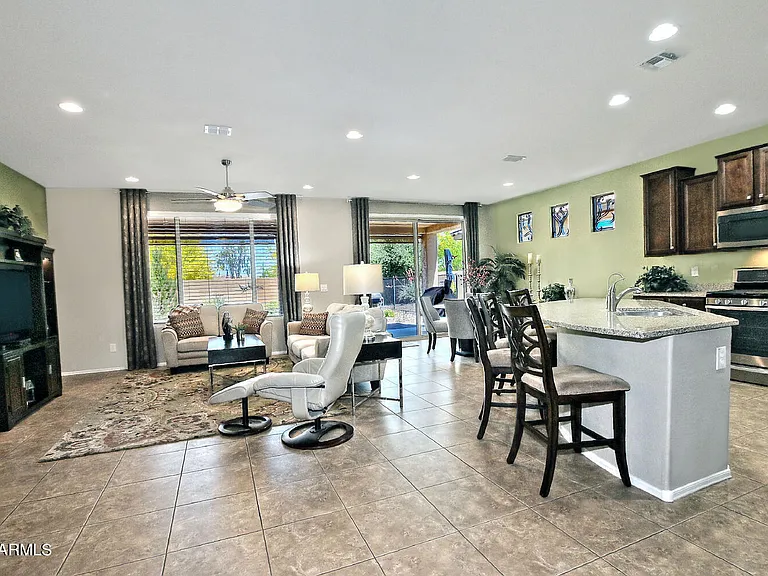 4394 N Hummingbird Dr — Photo 5
