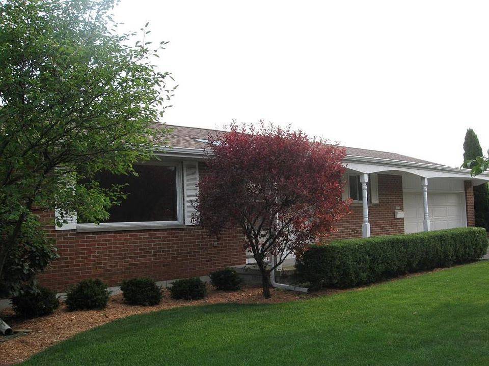 1st image of 1745 Summerset Dr