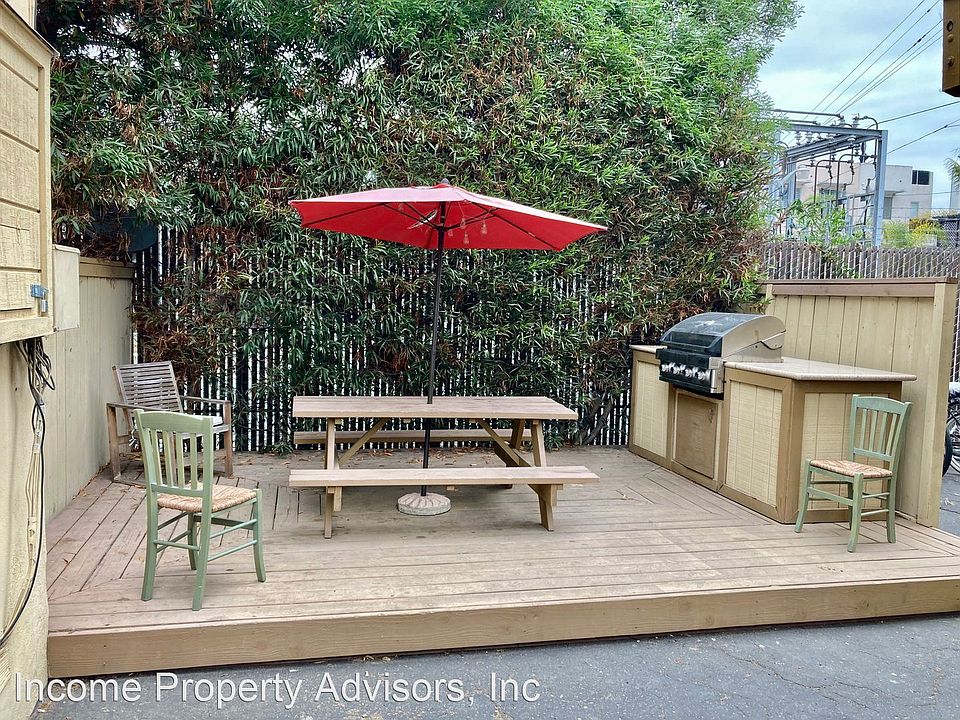 1st image of 129-143.5 D Ave #1/2