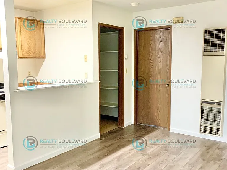 231 1st St — Photo 4