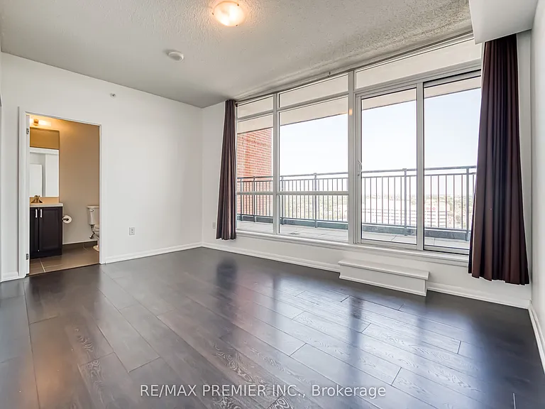800 Lawrence Ave W #2013 — Photo 21