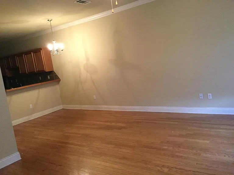 5356 Arlington Ct — Photo 12