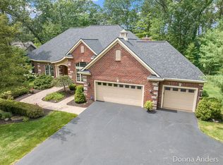 4161 Thousand Oaks Dr NE, Grand Rapids, MI 49525