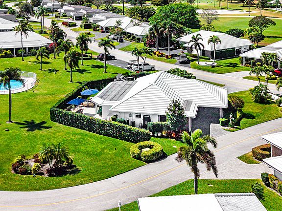 3rd image of 351 Colony Key Circle