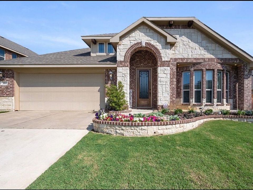 1st image of 804 Rockcress Dr