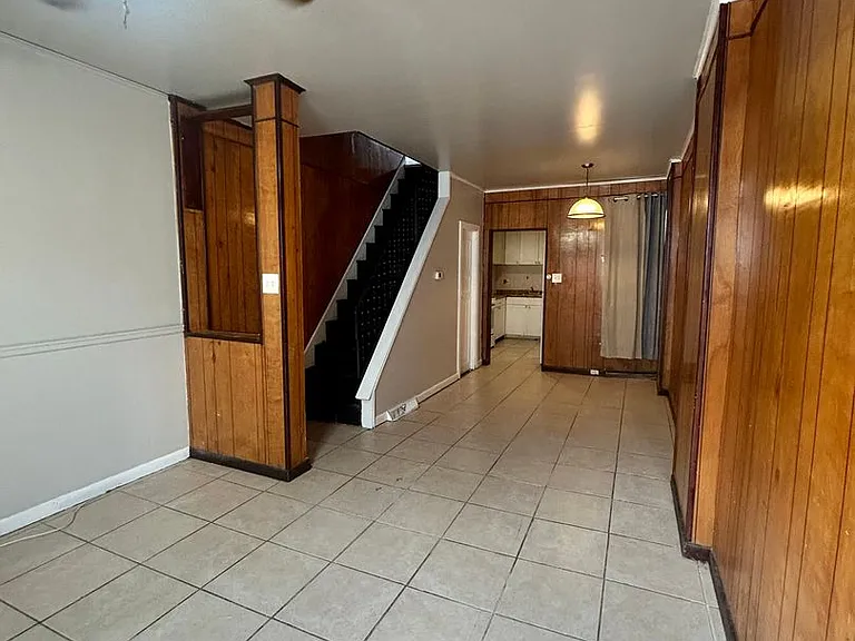 605 Eisenbrown St — Photo 36