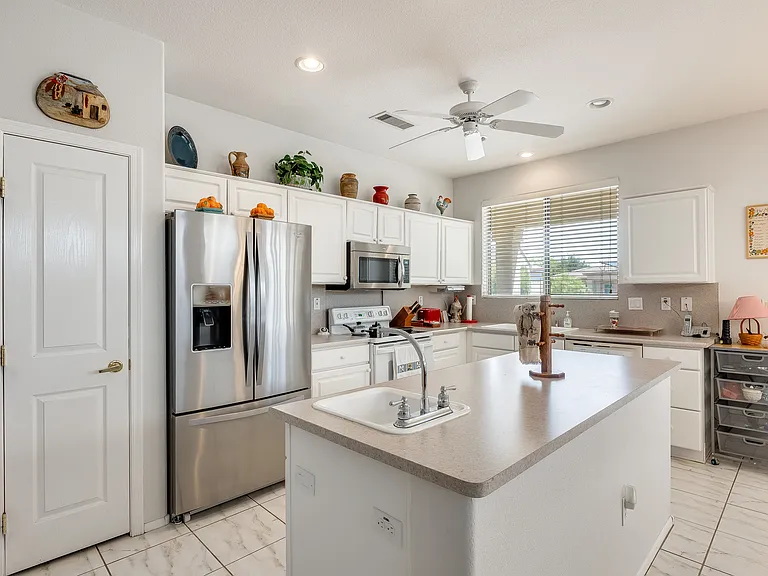 15114 W Alegria Ct — Photo 10
