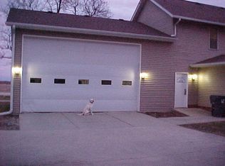 15878 Poplar Grove Rd, Poplar Grove, IL 61065