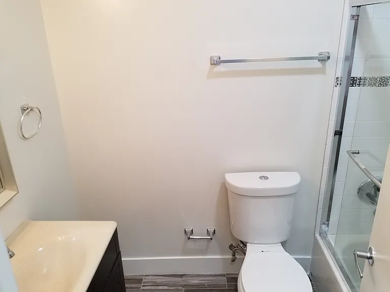 822 N Mariposa Ave — Photo 13