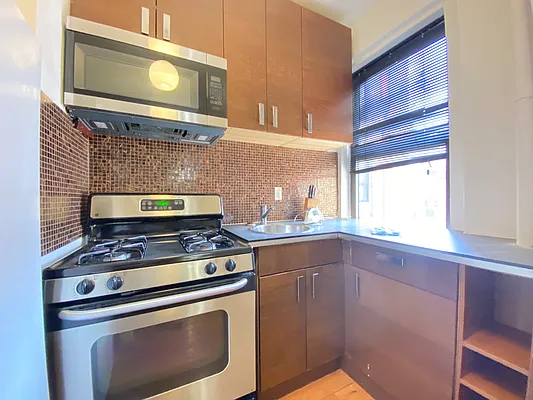 Rented by Oxford Property Group | media 22