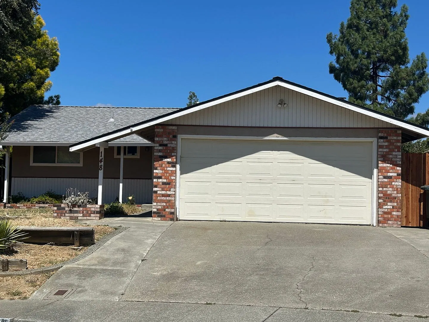 3 Bedroom 1 Bath Home in Fairmont area in Vacaville — Photo 1