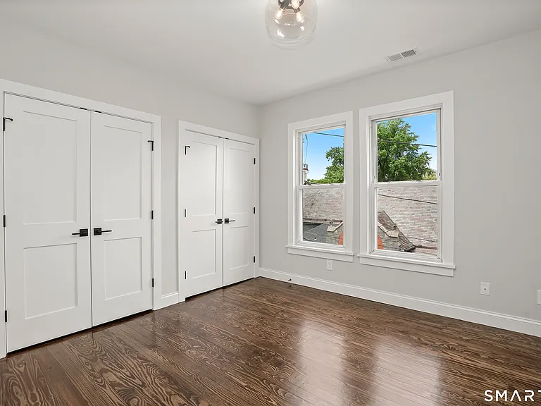 174 Coram Ave #3 — Photo 6