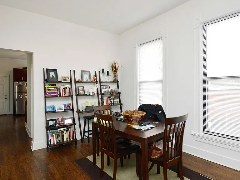 1753 W Erie St #1F — Photo 3