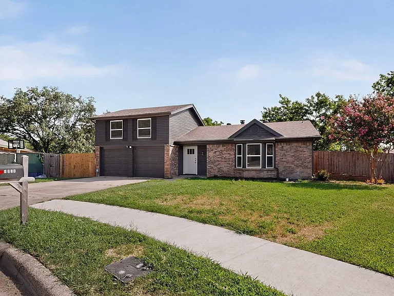 6708 Johnnie Ct — Photo 3