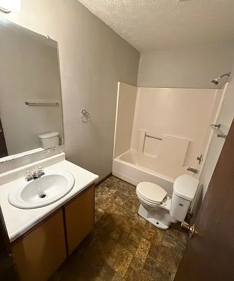 1772 Shirley Ct — Photo 4