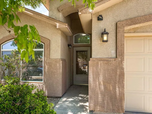 2095 Briarwood Ln, Las Cruces, NM 88007