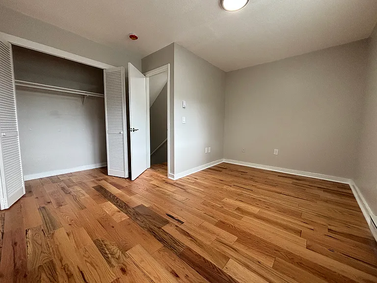 559 Sherman Pkwy #13 — Photo 10