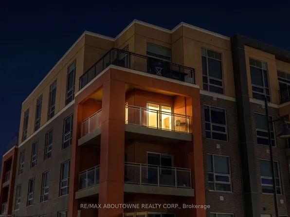 4040 Upper Middle Rd #309, Burlington, ON L7M 0H2