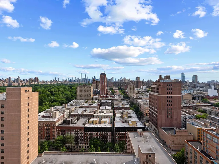 321 W 110th St #19C — Photo 4