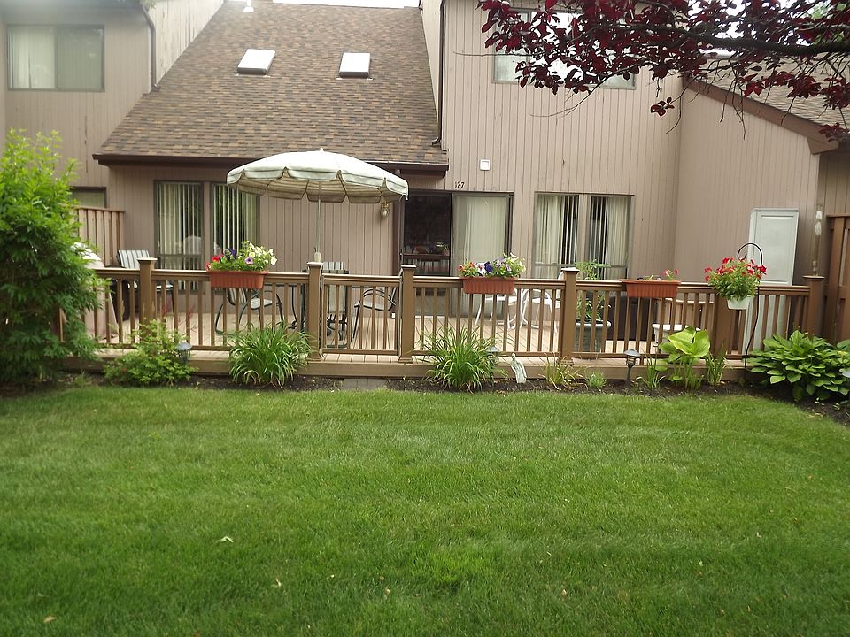 Back 12' X 32' Deck
