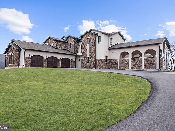 3rd image of 10110 Easterday Ct